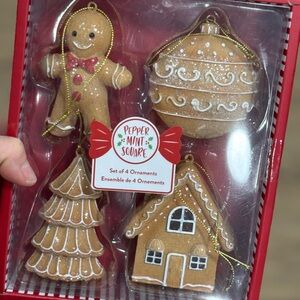 Peppermint Gingerbread Ornament Set - Brown and White